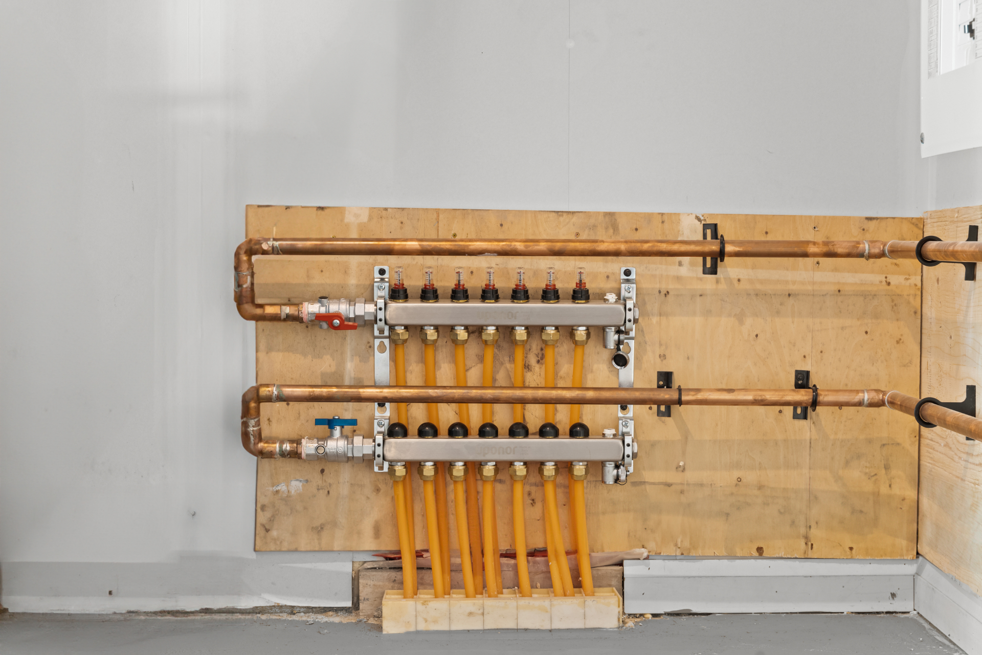 In Floor Basement Heating 1